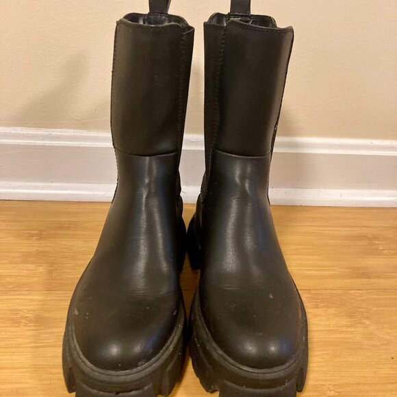 Black Boots Size 37 - Picture 1 of 6